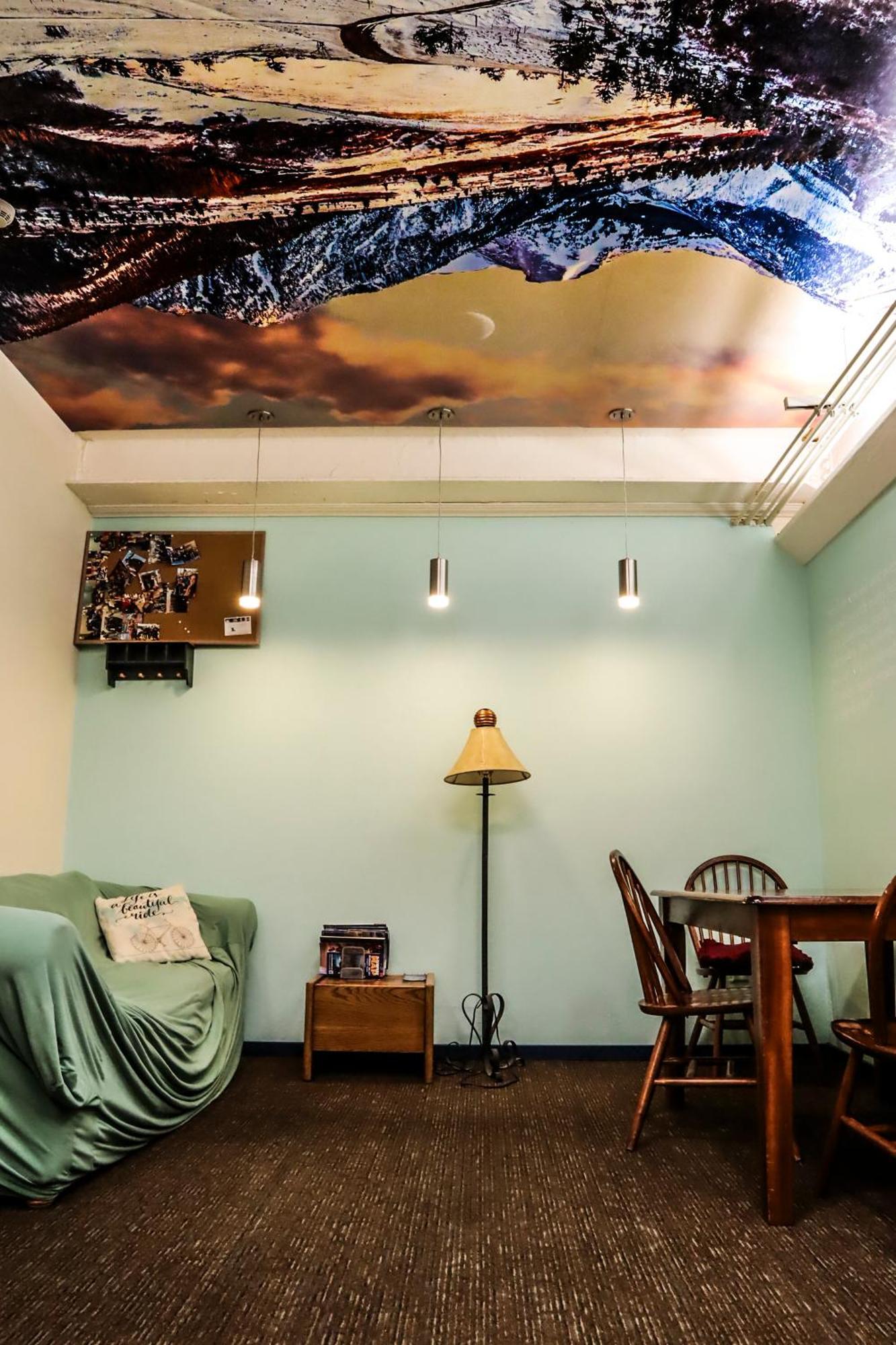 Treasure State Hostel Бозман Экстерьер фото
